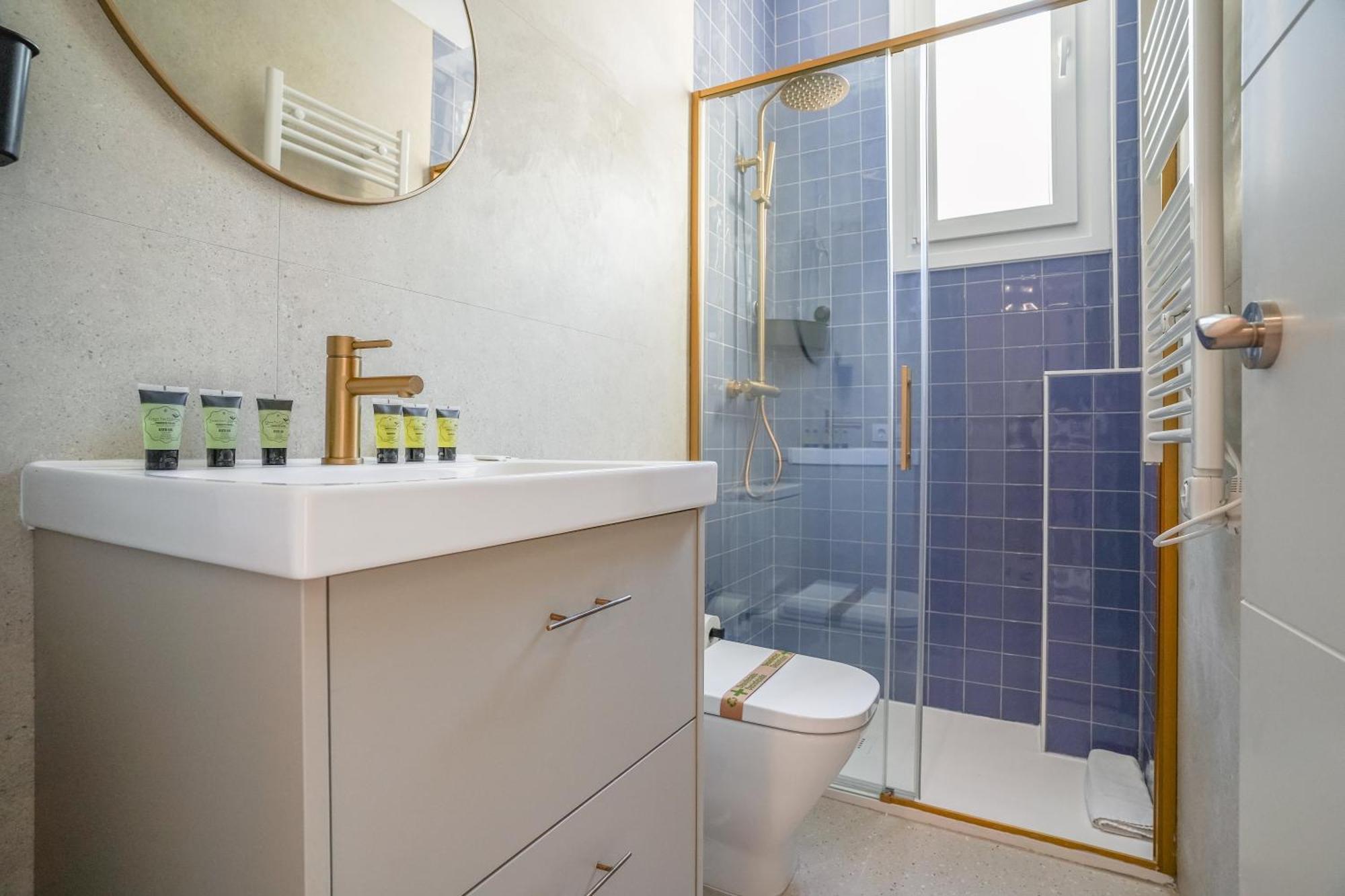 Cozy And Modern-1Bedroom 1Bathroom-Delicias Madrid Bagian luar foto
