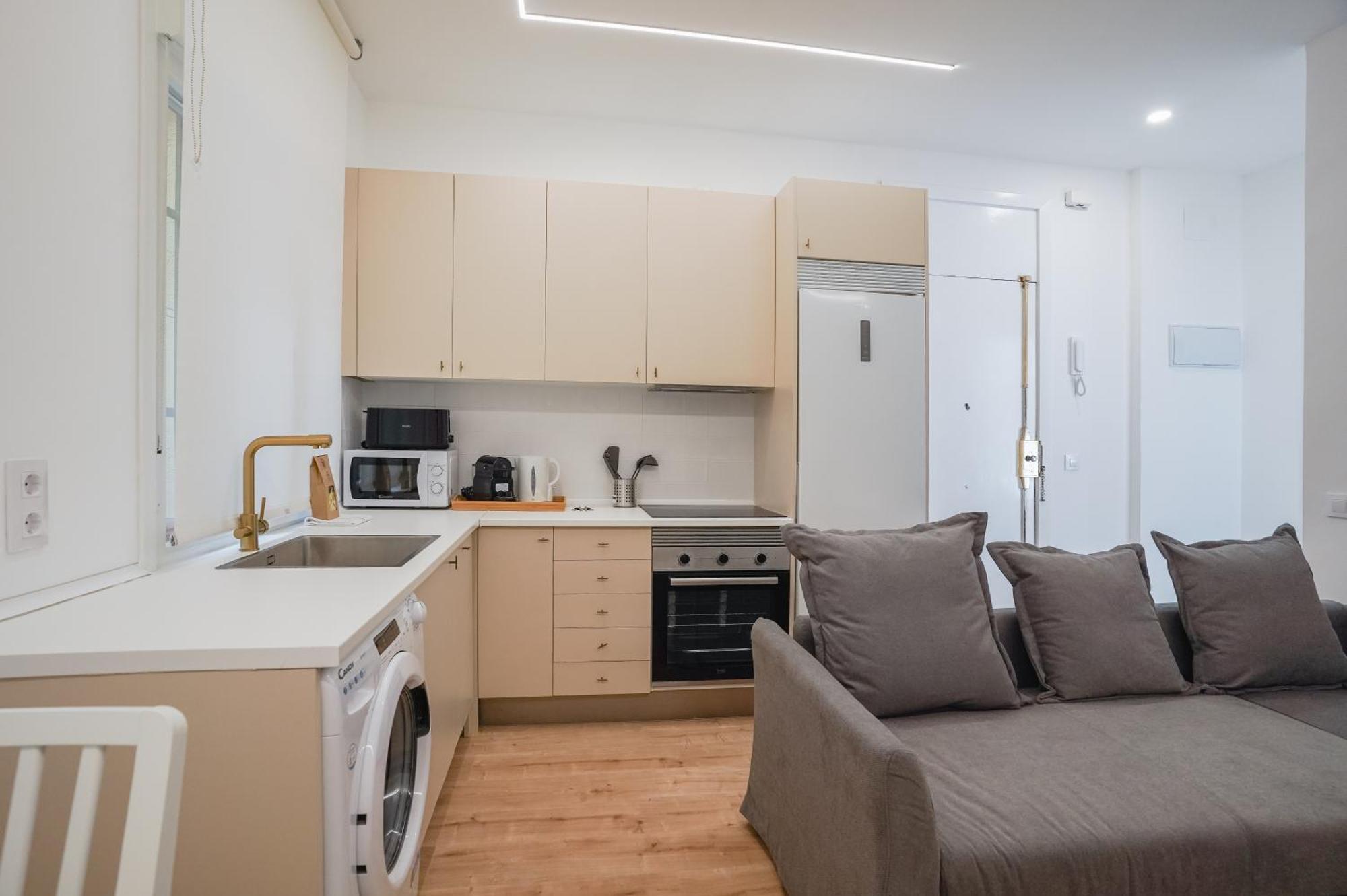Cozy And Modern-1Bedroom 1Bathroom-Delicias Madrid Bagian luar foto